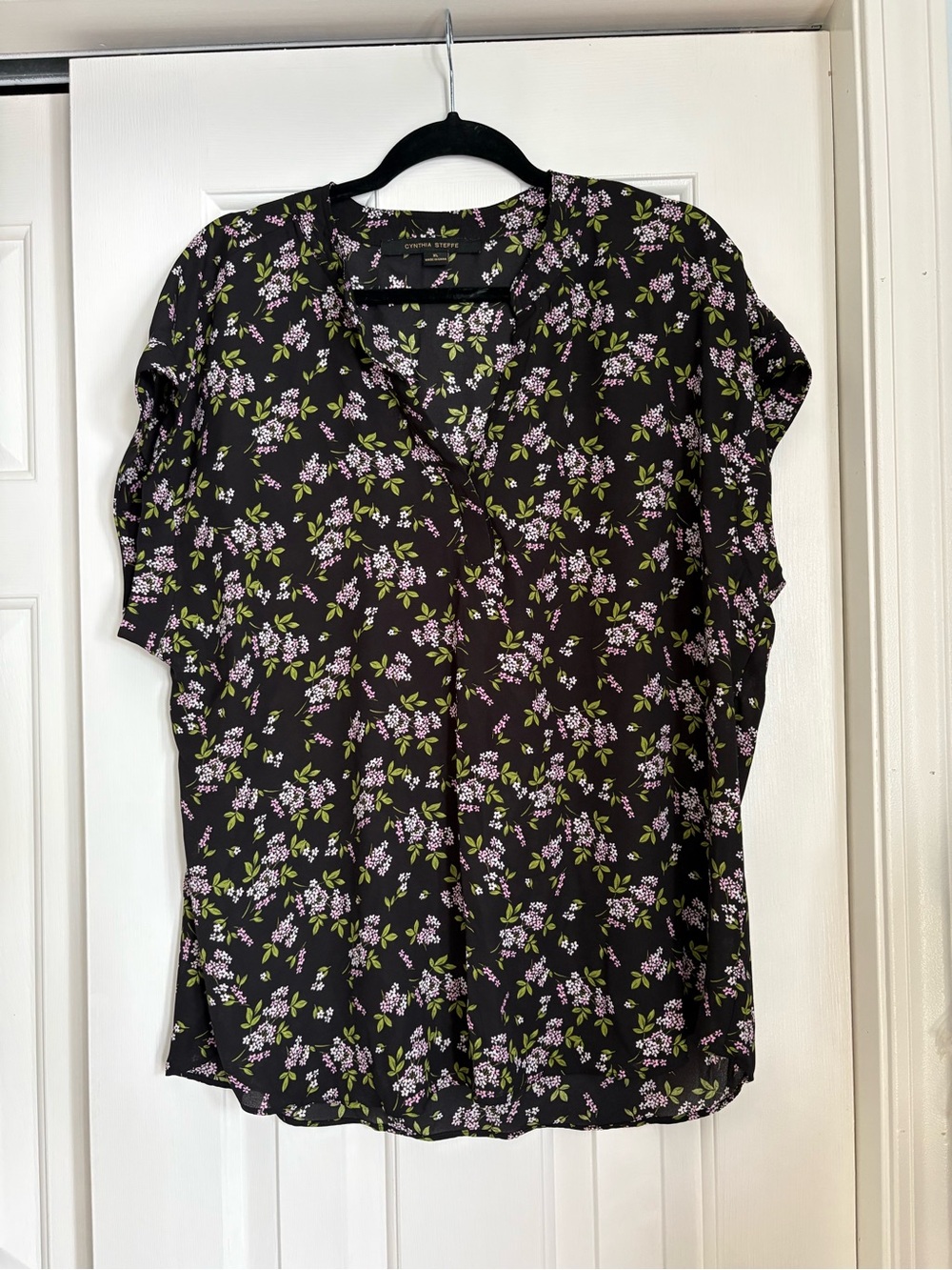 Cynthia Steffe Black Floral Short-Sleeve Blouse with Lilac & Green Print